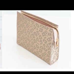 Hollis accessory bag